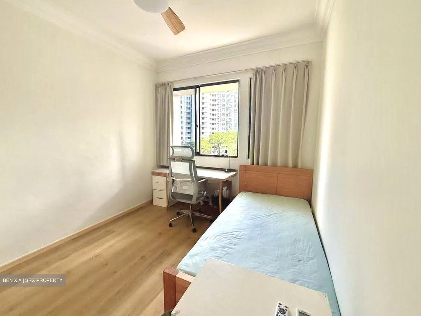 Lakepoint Condominium (D22), Condominium #611215301
